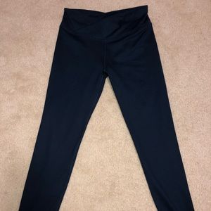 NEW Fabletics Leggings (Winn Mid Rise Leggings)